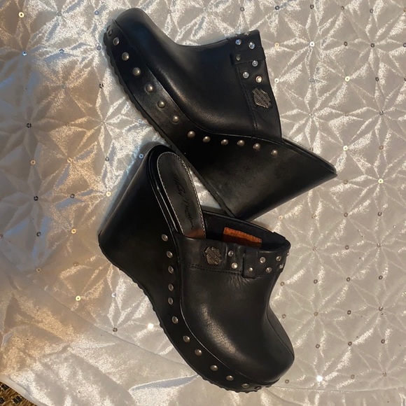 Harley-Davidson Shoes - Harley-Davidson Rhinestone Studded Mules⭐️